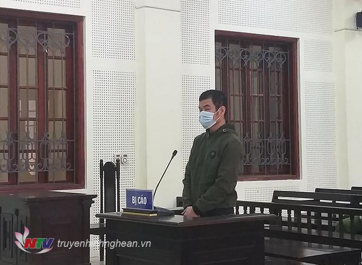 Bị cáo Trương Đức Thuận tại tòa.