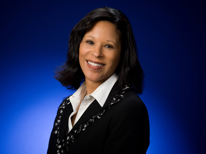 10. Bonita Stewart - Phó chủ tịch phụ trách Hợp tác toàn cầu. Bonita Stewart gia nhập Google năm 2006 và hiện là Phó chủ tịch phụ trách mảng hợp tác toàn cầu cho công ty. Bà nhận được nhiều công nhận về vai trò và trách nhiệm tại Google như Advertising Age, Ebony hay Crain’s NYC. Hiện Bonita Stewart còn nằm trong hội đồng quản trị của Deckers và công ty giáo dục trực tuyến Pluralsight.