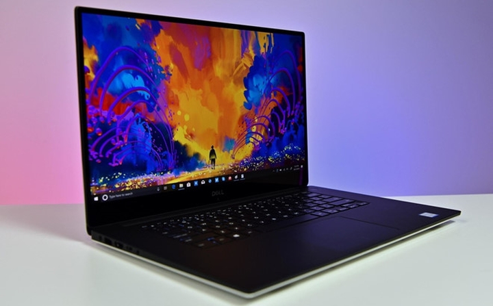 ​  Ngoại trừ bạn muốn đầu tư vào laptop chơi game cao cấp hoặc thích mẫu máy có màn hình lớn thì độ phân giải Full HD là lí tưởng cho nhu cầu và ví tiền  ​