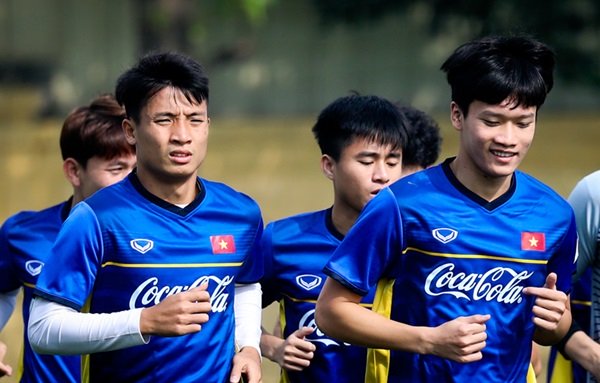 Một số cầu thủ U22 không được dự Asian Cup 2019 nhưng đã có tên trong đợt tập trung trước giải đấu cũng sẽ trở lại đội tuyển. Trong số đó, những người như Hoàng Đức (phải), Đinh Thanh Bình, Lương Hoàng Nam, Huỳnh Tấn Sinh... đều là các gương mặt tiềm năng, từng tỏa sáng trong màu áo U20 PG 88 Nổ Hũ của HLV Hoàng Anh Tuấn.