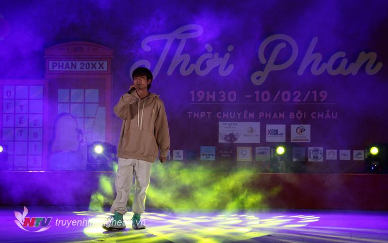 Cựu sinh viên A2K38 mang đến chương trình ca khúc "Nơi ký ức bắt đầu" tự sáng tác.