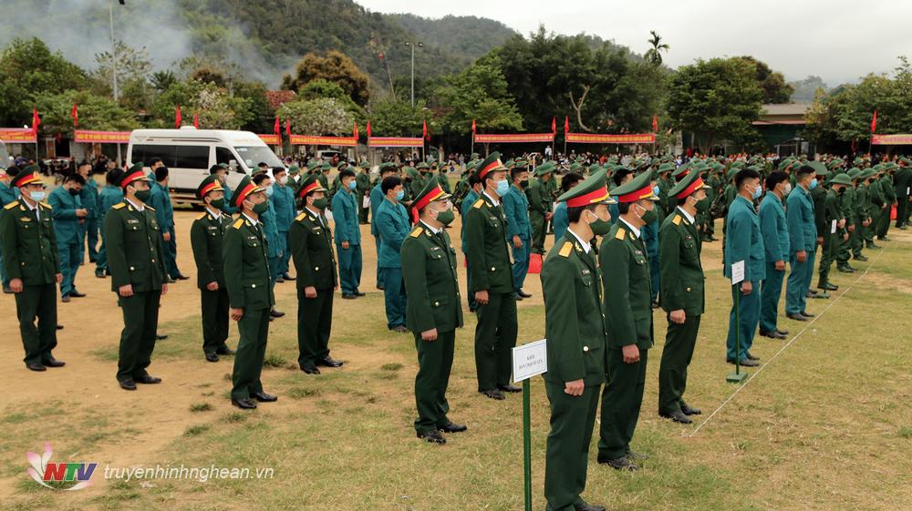 Quang cảnh lễ giao nhận quân.