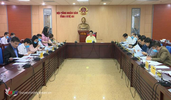 Toàn cảnh cuộc họp.