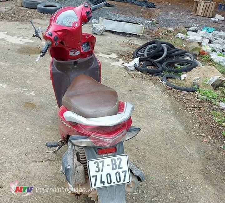 Chiếc xe máy