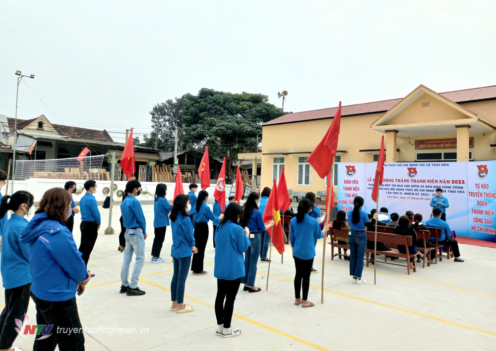 Quang cảnh lễ khởi động.