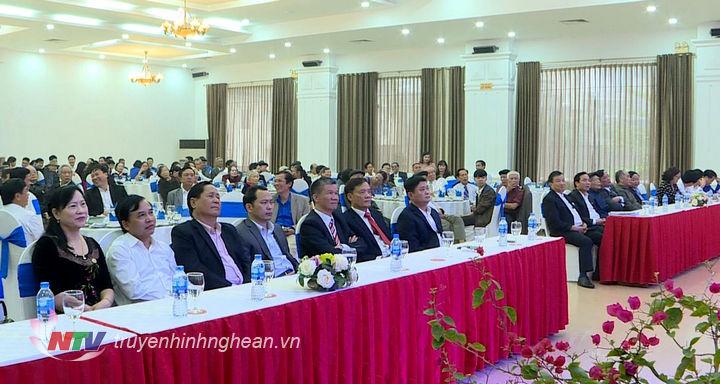 Các đại biểu tham dự buổi gặp mặt.