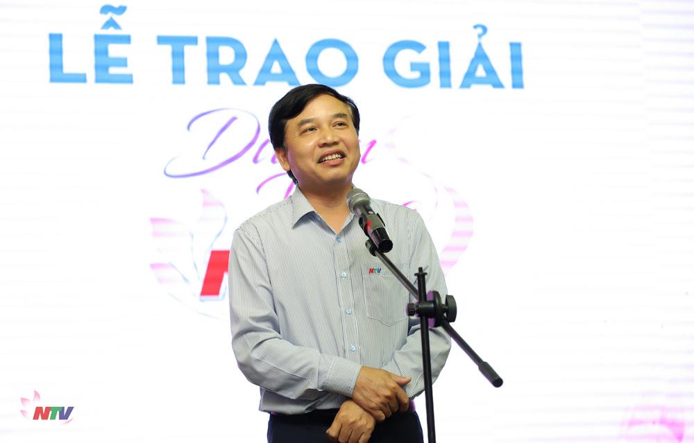 Đồng chí Nguyễn Như Khôi - Tỉnh uỷ viên, Giám đốc Đài gửi lời chúc mừng tới viên chức, người lao động nữ Đài nhân ngày Quốc tế Phụ nữ 8/3.