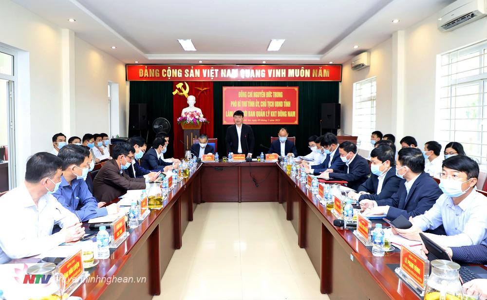 Toàn cảnh buổi làm việc.