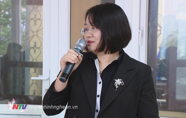 Phó Giám đốc Đài PTTH PG88 go Bắn cá Trần Thị Huyền nêu ý kiến tại hội nghị.