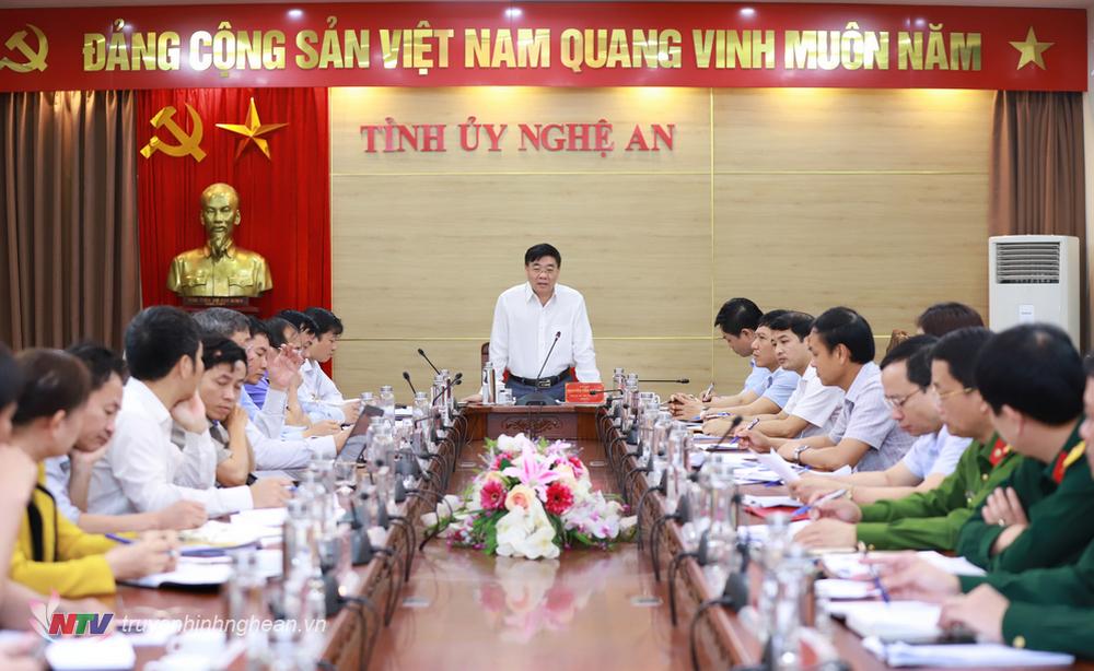Toàn cảnh cuộc giao ban.