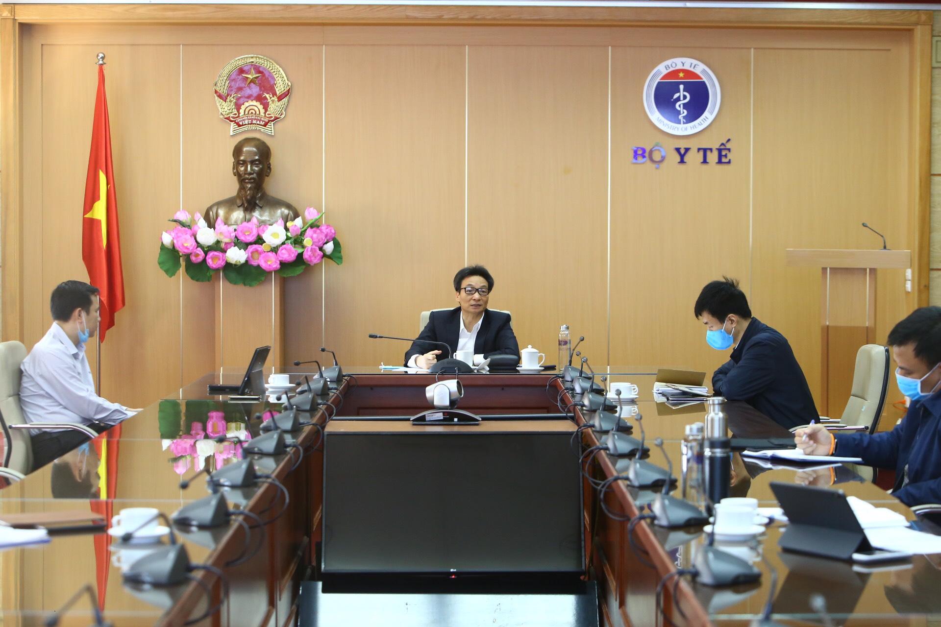 Phó Thủ tướng Vũ Đức Đam chủ trì phiên họp. 
