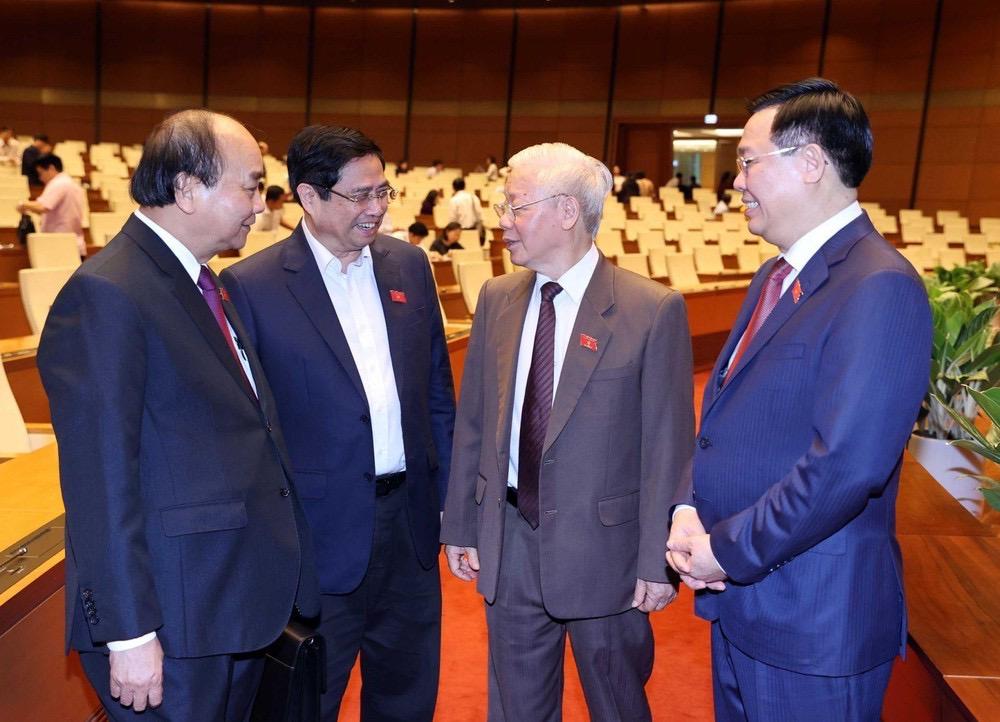 Tổng Bí thư Nguyễn Phú Trọng và ông Nguyễn Xuân Phúc, ông Phạm Minh Chính, ông Vương Đình Huệ tại kỳ họp Quốc hội