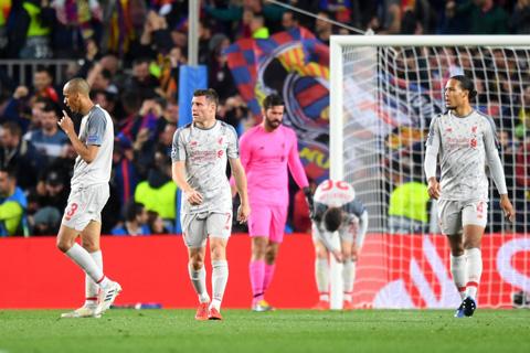 Liverpool nhận khá nhiều cột mốc buồn sau trận thua Barca