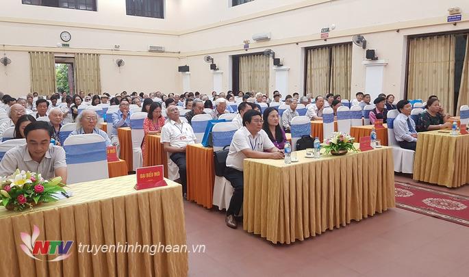 Thường trực Tỉnh ủy gặp mặt gần 200 đại biểu văn nghệ sỹ trước kỳ PG88 go Nạp Rút Tiền