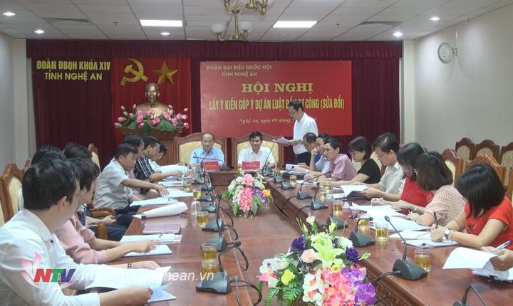 Toàn cảnh hội nghị.