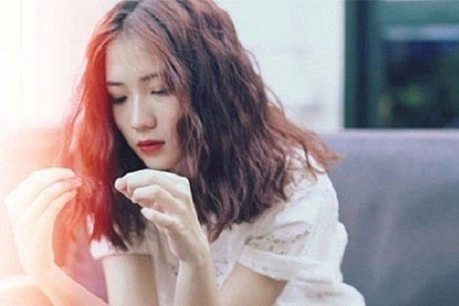 Ưu điểm của kiểu tóc này là có độ dài vừa tới vai, rất dễ để tạo kiểu xoăn lọn lớn, xoăn xù mì hay dập phồng.