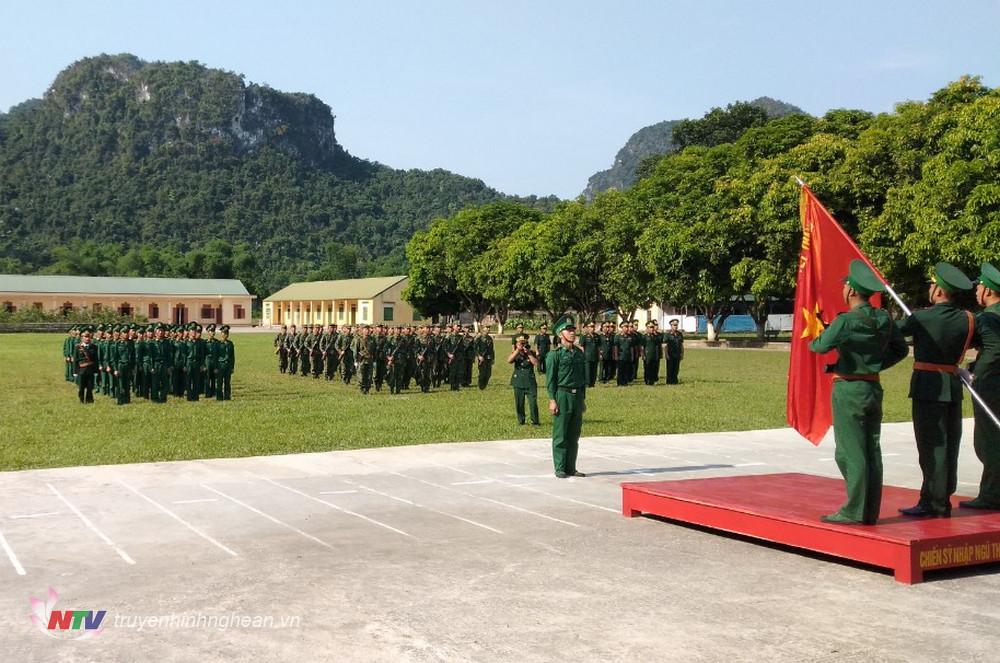 Quang cảnh lễ tuyên thệ chiến sĩ mới.