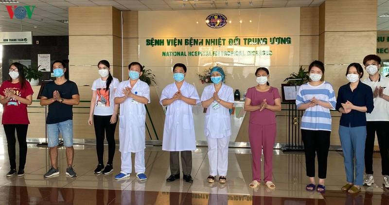 8 bệnh nhân Covid-19 được công bố khỏi bệnh chiều 14/5.