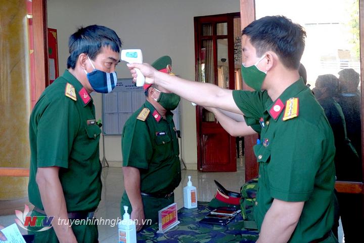 cử tri tham gia bầu cử đều phải thực hiện nghiêm các biện pháp phòng, chống COVID-19.