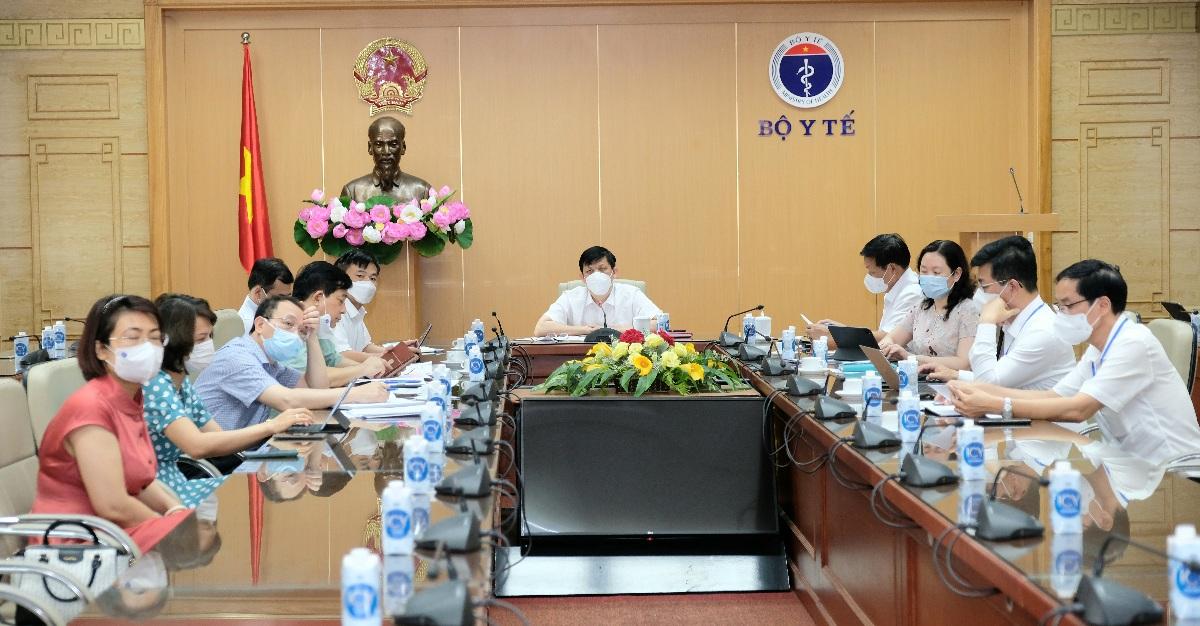 Bộ trưởng Nguyễn Thanh Long, PG88 link Nổhũ Đỗ Xuân Tuyên và lãnh đạo các Vụ/Cục/Văn phòng tại điểm cầu Bộ Y tế