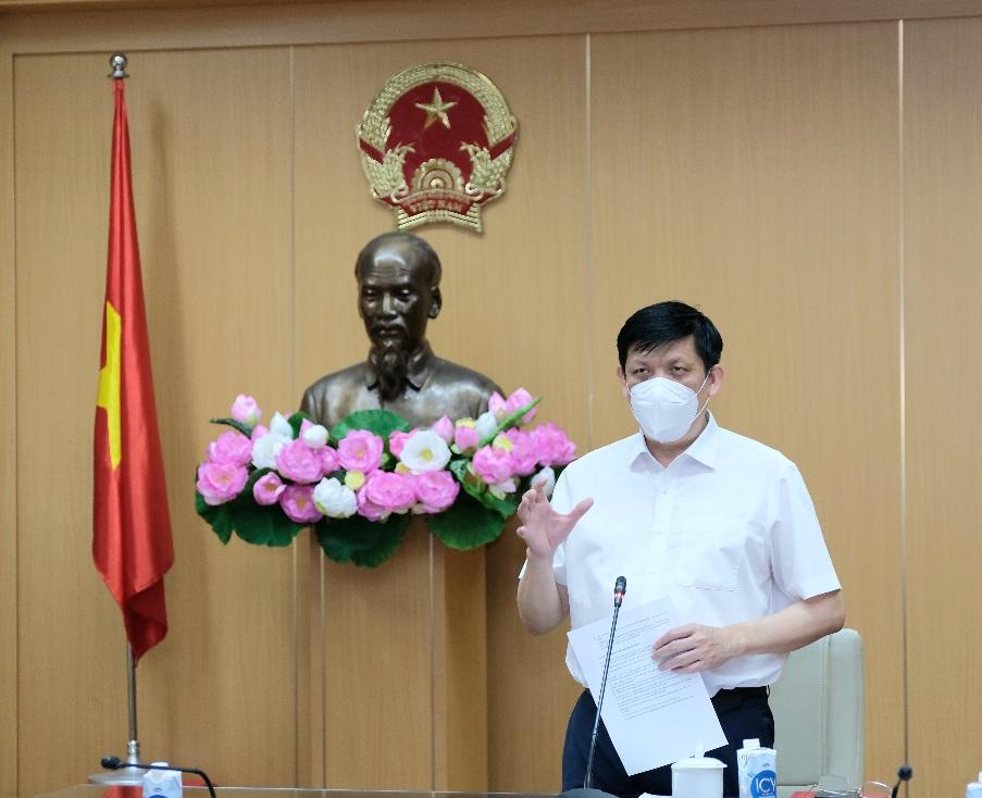 GS.TS Nguyễn Thanh Long- Bộ trưởng Bộ Y tế khẳng định: Quan điểm Bộ Y tế sẽ hỗ trợ tối đa cho Bắc Giang. Ngành Y tế từng hỗ trợ Đà Nẵng rất lớn nhưng lần này phải hỗ trợ cao hơn...