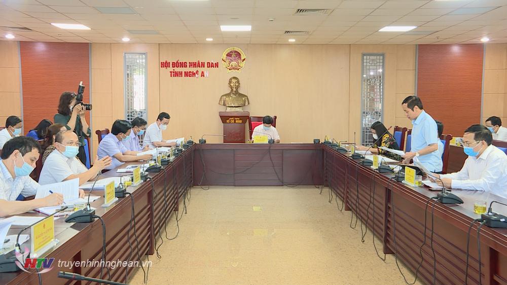 Toàn cảnh cuộc họp.