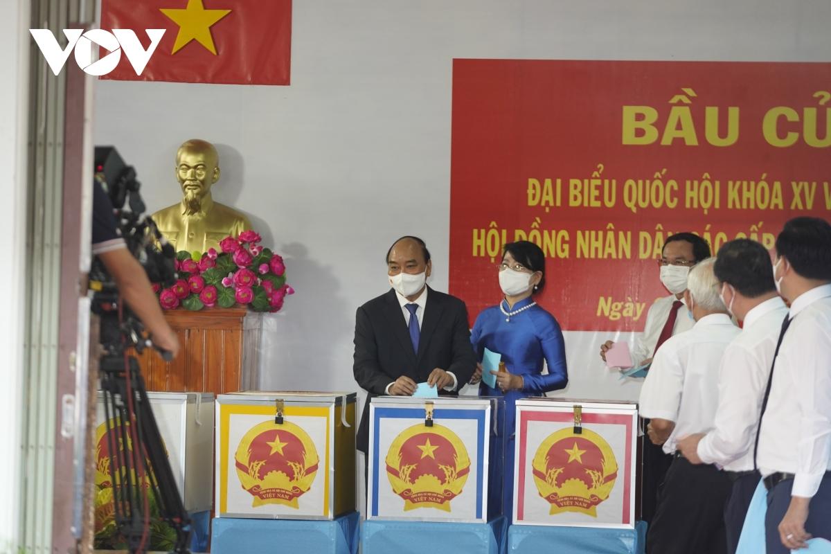 PG88 go Bắn cá nước và Phu nhân thực hiện quyền bầu cử
