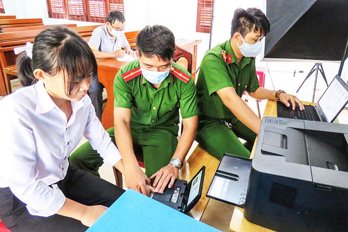 Bộ Tài chính dự thảo quy định giảm lệ phí cấp Căn cước công dân (CCCD) gắn chíp đến hết năm 2021