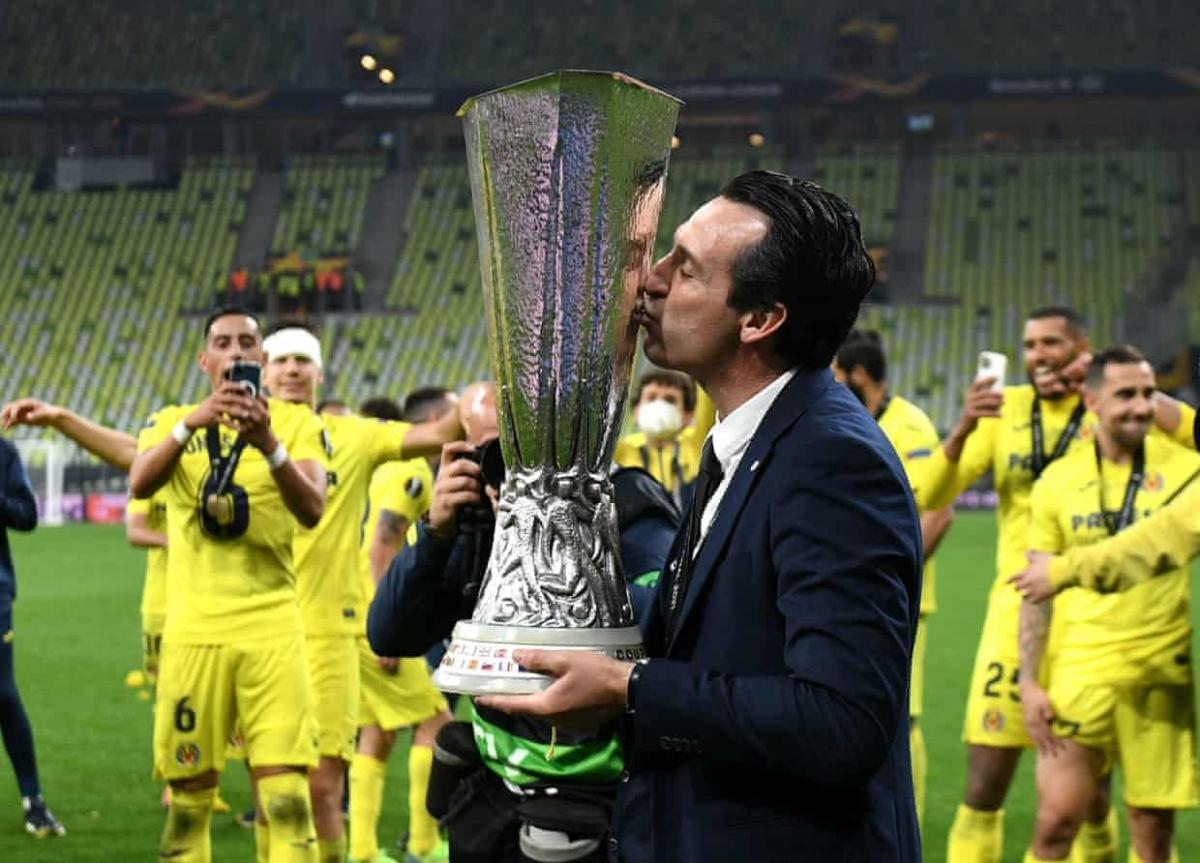 Unai Emery xứng danh Vua Europa League. (Ảnh: Getty)