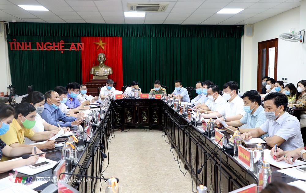 Toàn cảnh buổi tiếp công dân.