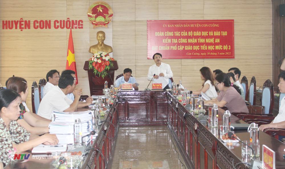 Toàn cảnh buổi làm việc.