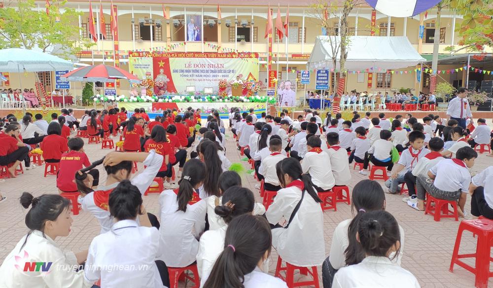 Quang cảnh buổi lễ.