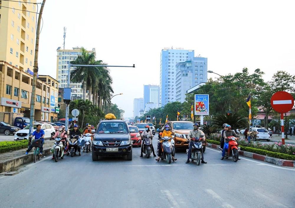 Camera giám sát Đăng Ký M.PG88 tại ngã tư Quang Trung- Nguyễn Thái Học. Ảnh: internet