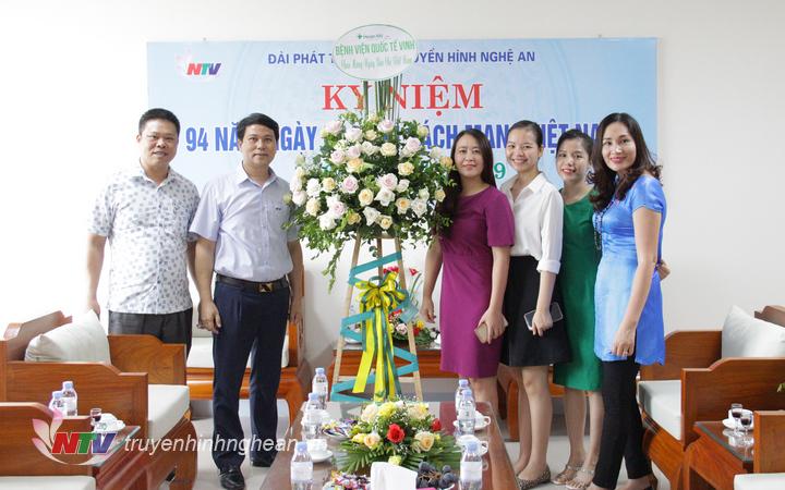Bệnh viện Quốc tế Vinh chúc mừng Đài.