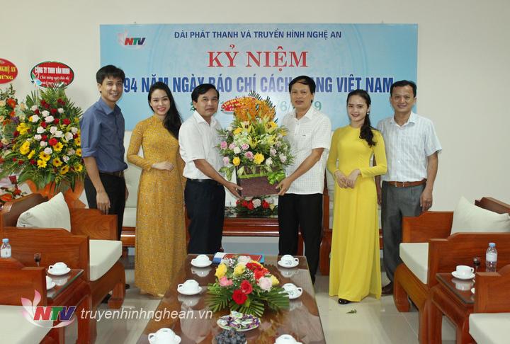 Ban Dân vận Tỉnh ủy chúc mừng Đài PT-TH PG88 go Bắn cá.