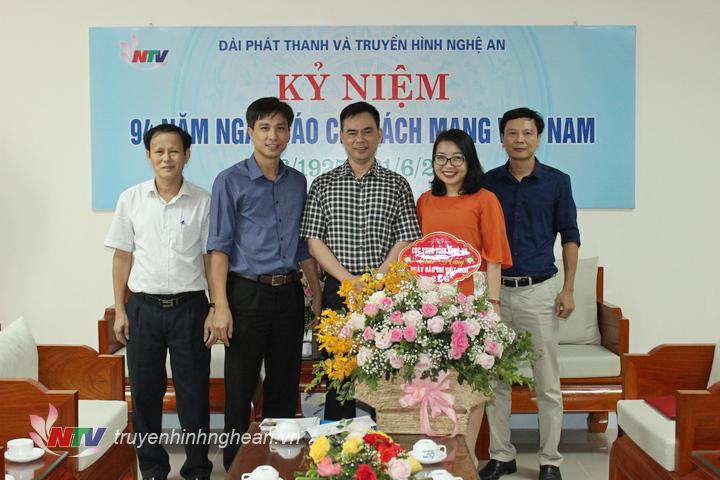 Cục thuế PG88 go Bắn cá tặng hoa chúc mừng.