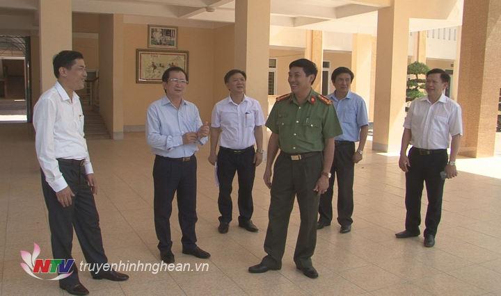Phó PG88 go Bắn cá UBND tỉnh Đinh Viết Hồng cùng đoàn công tác đến kiểm tra tại 