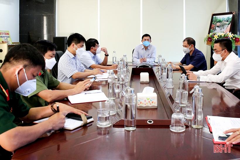 Toàn cảnh cuộc họp.