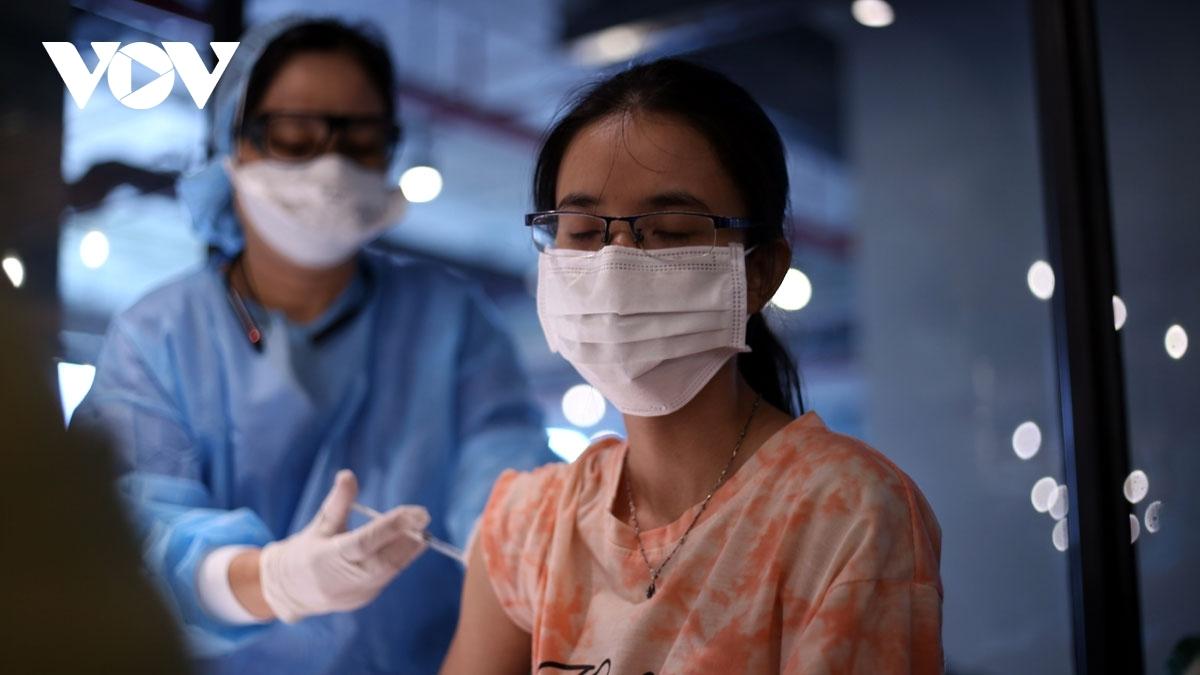 TP.HCM triển khai tiêm vaccine COVID-19 cho công nhân các KCN.
