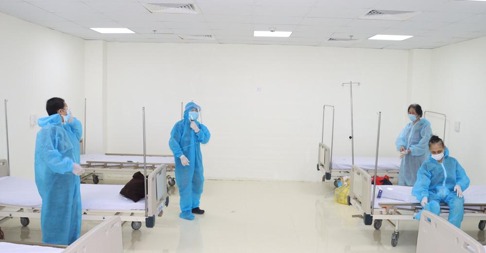 Khu vực điều trị được bố trí giãn cách đúng quy định
