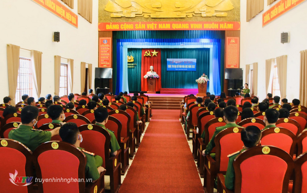 Toàn cảnh buổi lễ.