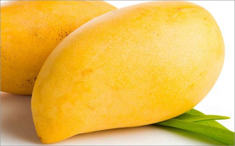 Cải thiện làn da: Một cốc xoài còn cung cấp cho cơ thể đến 75% lượng vitamin C cần thiết mỗi ngày. Vitamin C rất cần thiết cho quá trình sản xuất collagen, tăng cường độ đàn hồi cho da, chống nếp nhăn và tránh cho da không bị chảy xệ.
