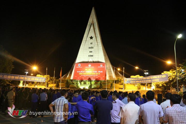 Quang cảnh lễ tri ân liệt sĩ tại huyện Đô Lương.