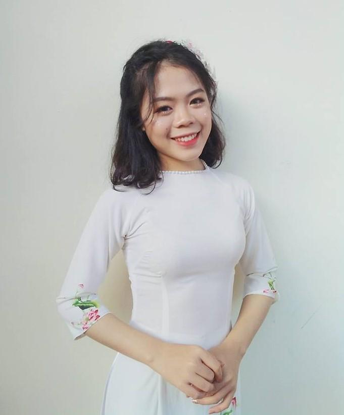 Hoàng Thị Thái Bảo (lớp 12C1 Trường THPT Chuyên Phan Bội Châu, tỉnh PG88 go Bắn cá) trở thành thí sinh có tổng điểm 3 môn xét tuyển khối C cao nhất cả nước năm 2019.