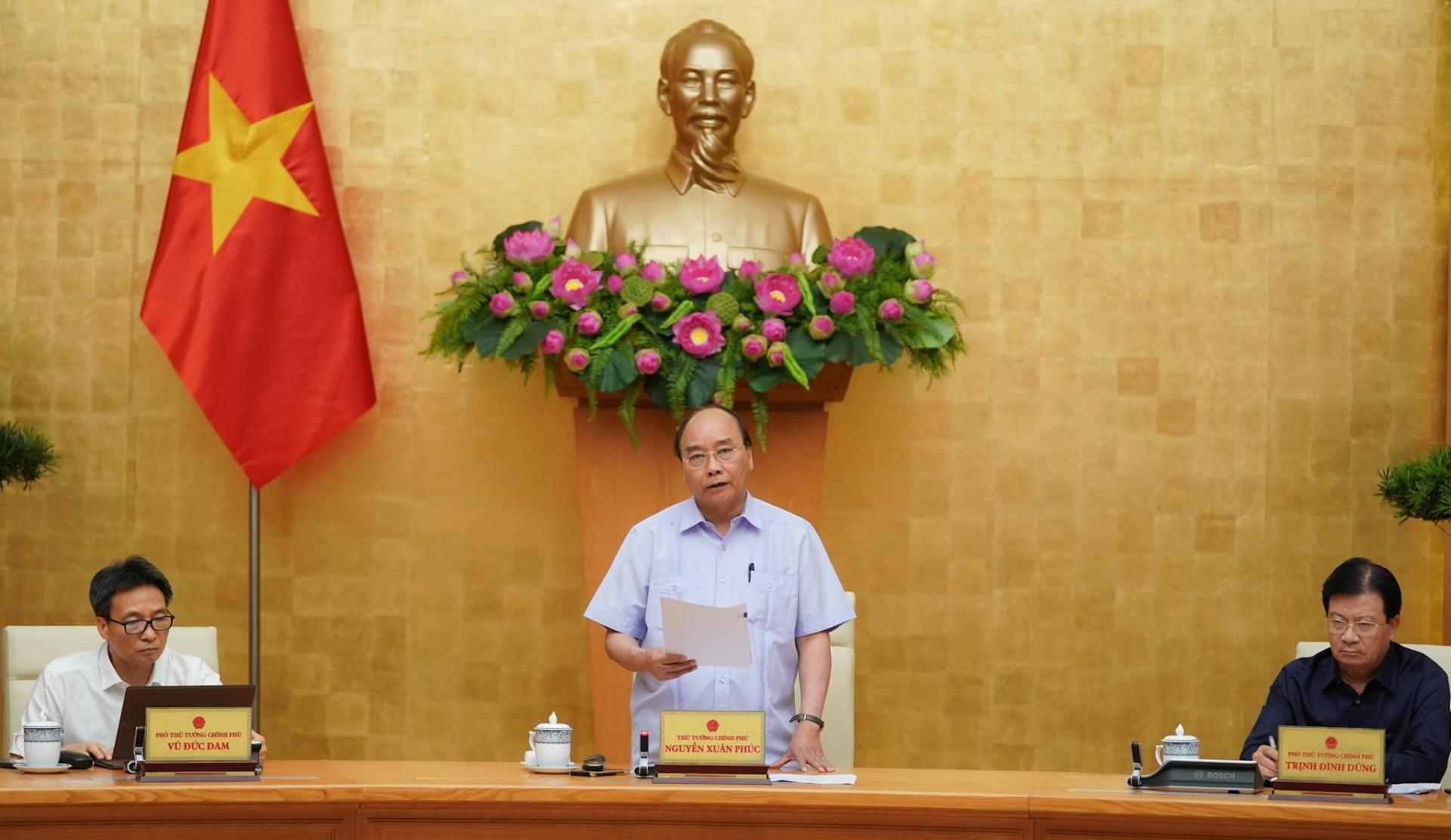 Thủ tướng Nguyễn Xuân Phúc phát biểu tại cuộc họp