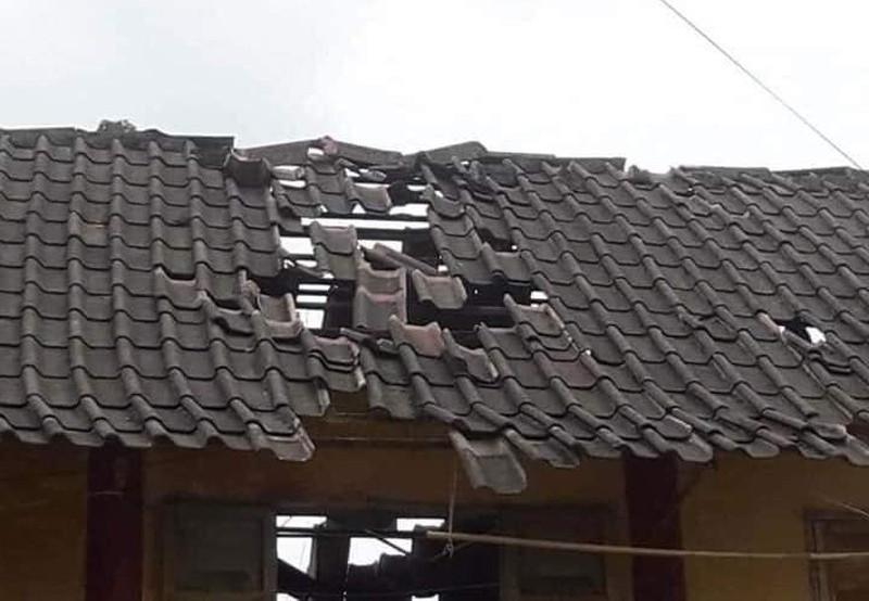 Những trận động đất liên tục khiến cuộc sống người dân Mộc Châu (Sơn La) chịu nhiều ảnh hưởng.