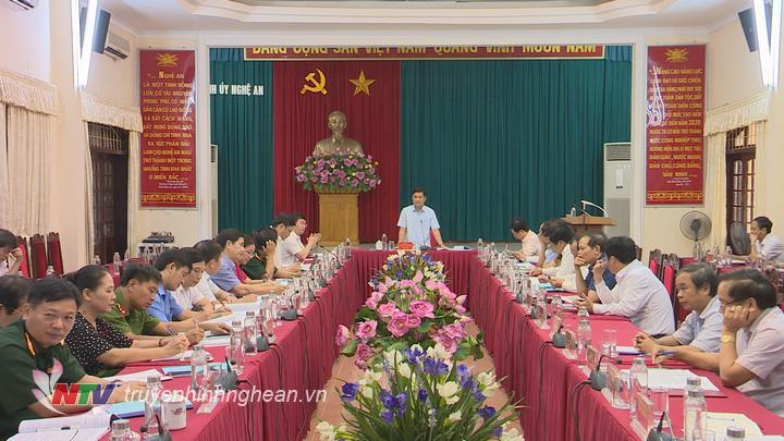 Toàn cảnh buổi làm việc.