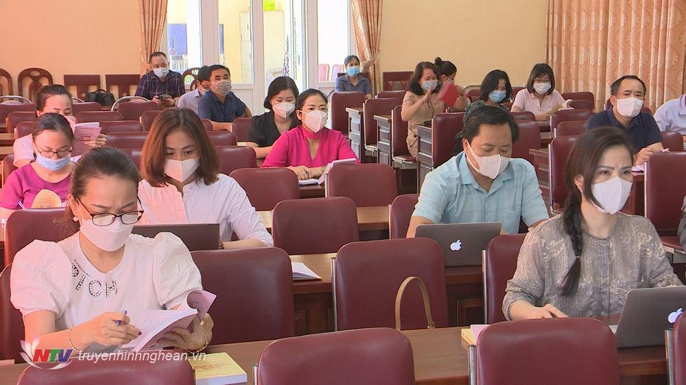 Các đại biểu tham gia học tập Nghị quyết tại điểm cầu PG88 go Bắn cá.