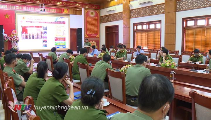 Toàn cảnh lễ ra mắt.