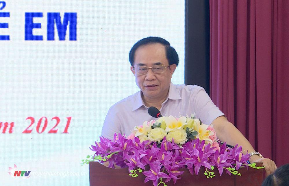 Giám đốc Sở LĐ-TB&XH Đoàn Hồng Vũ phát biểu tại hội nghị.